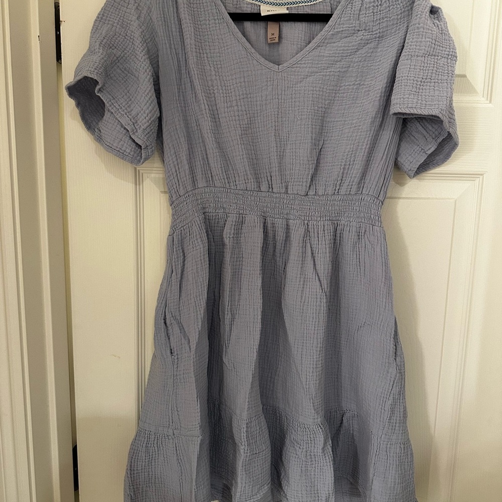 Knox Rose Textured Light Blue V-Neck Top